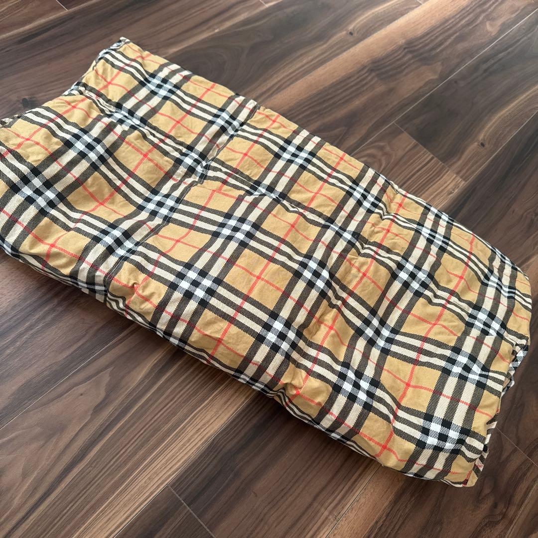 羽毛 膝掛け バーバリーロンドン - メルカリ