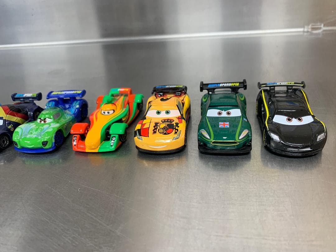 カーズ トミカ ワールドグランプリ 11台セット 中古美品 - メルカリ