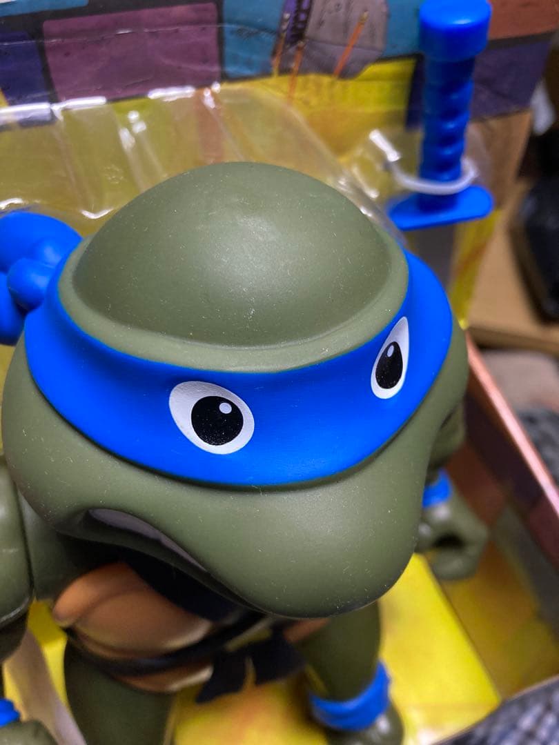 ミュータント タートルズ ジャイアント フィギュア復刻版プレイメイツ