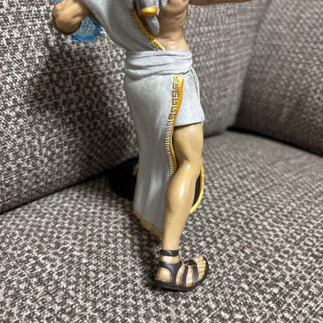 ゴッドオブウォー　ゼウス　フィギュア