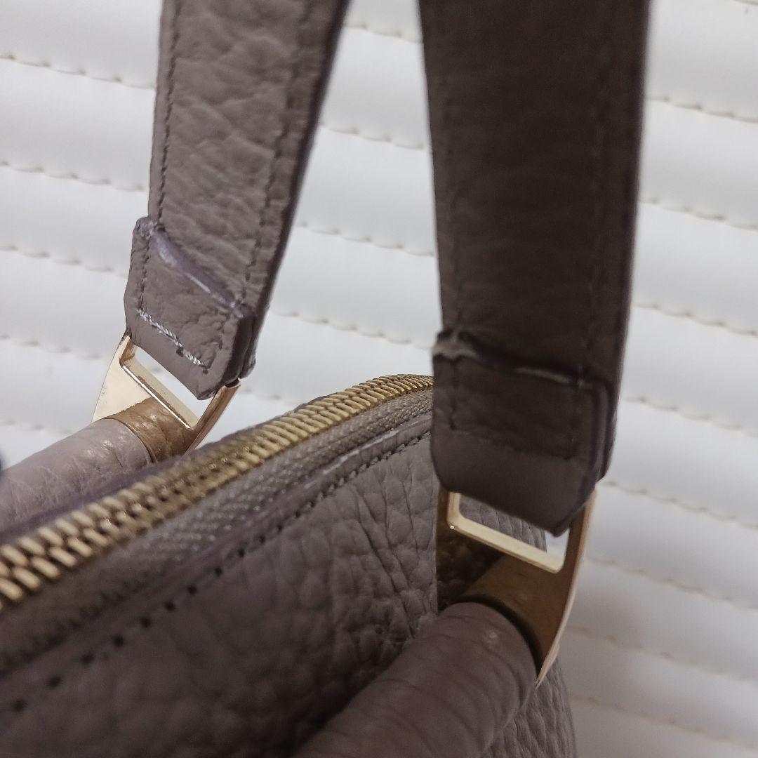 2974【極美品・保存袋付】IACUCCIギブリレザートート　グレージュ　M