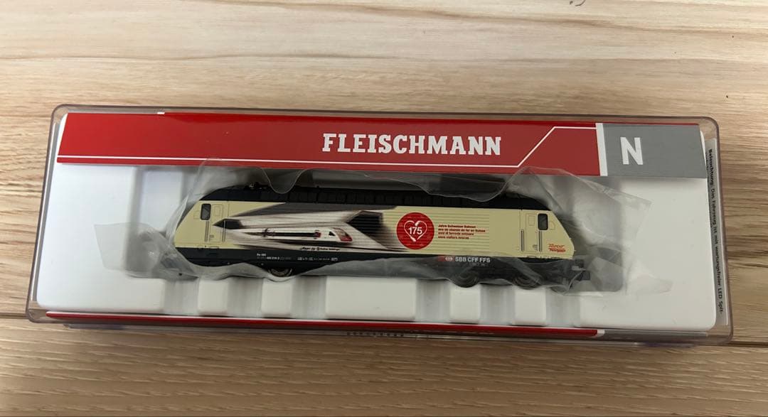 フライシュマンSBB RE460 電気機関車限定179年記念ラッピングデザイン フライシュマンSBB RE460 電気機関車限定179年記念ラッピングデザイン