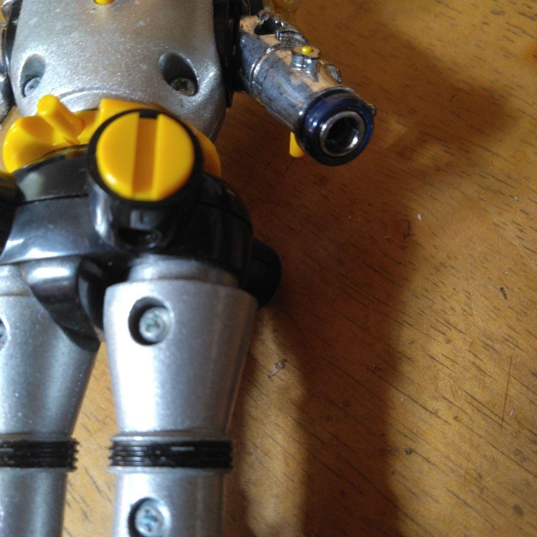 超合金キングジョー 高さは13cmくらい。