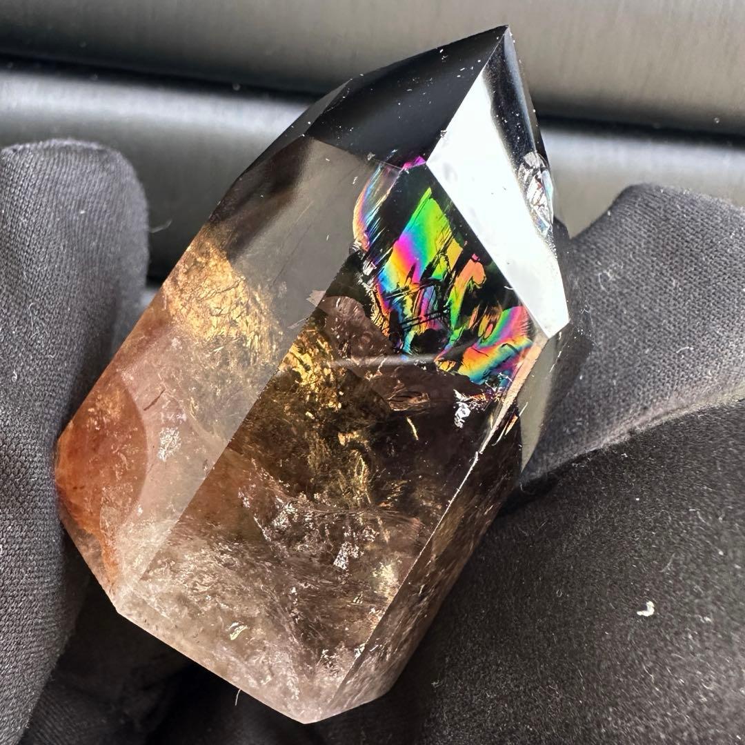 金運· 魔除】ファントム☆レインボー☆煙水晶スモーキークォーツ六角柱