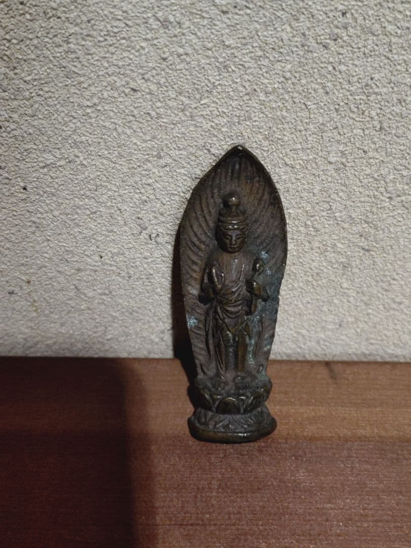 古銅 聖観音菩薩 立像 懐中仏 旅仏 豆仏 鎧仏 兜仏