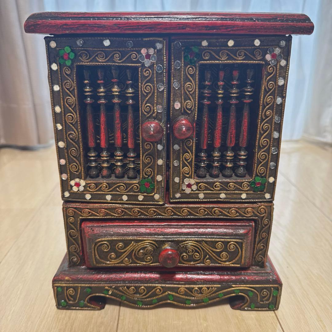 伊藤和生1970年制作「女性像」油彩画F15号 真作保証