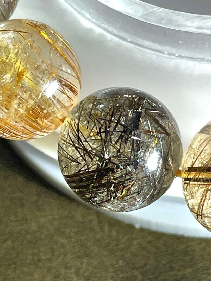 【新入荷】　ミックスタイチンルチルクォーツブレス12.9〜13.9㎜大玉（新品）