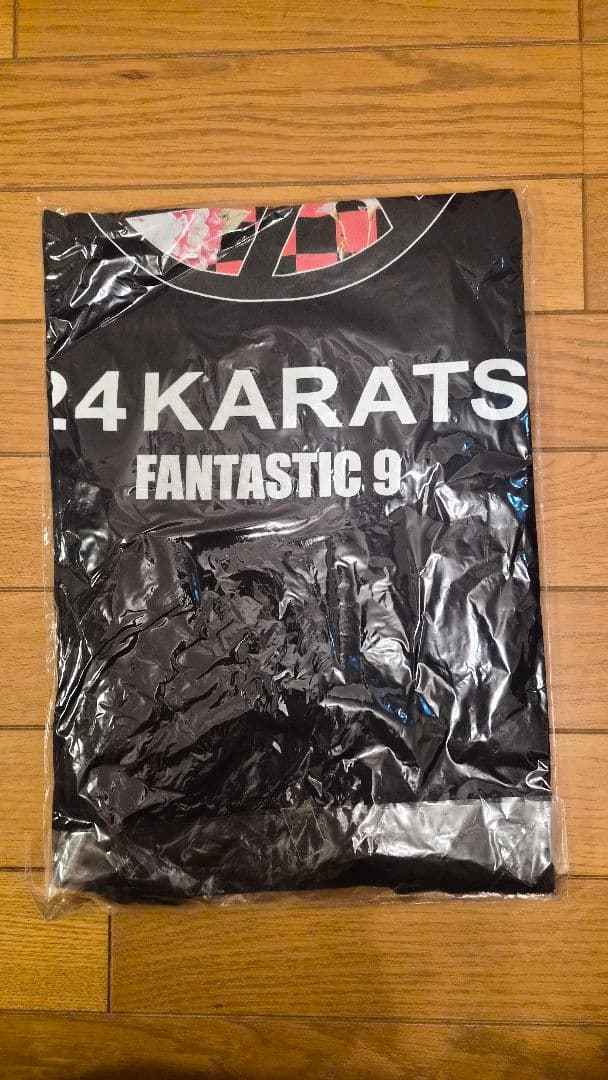 24KARATS FANTASTIC 9 Tシャツ 黒