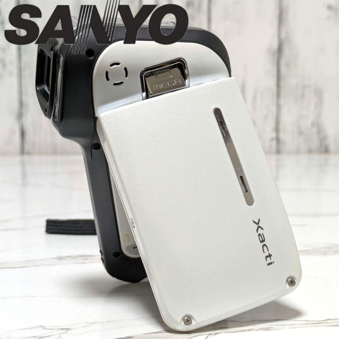 SANYO Xacti DMX-CA65 - メルカリ