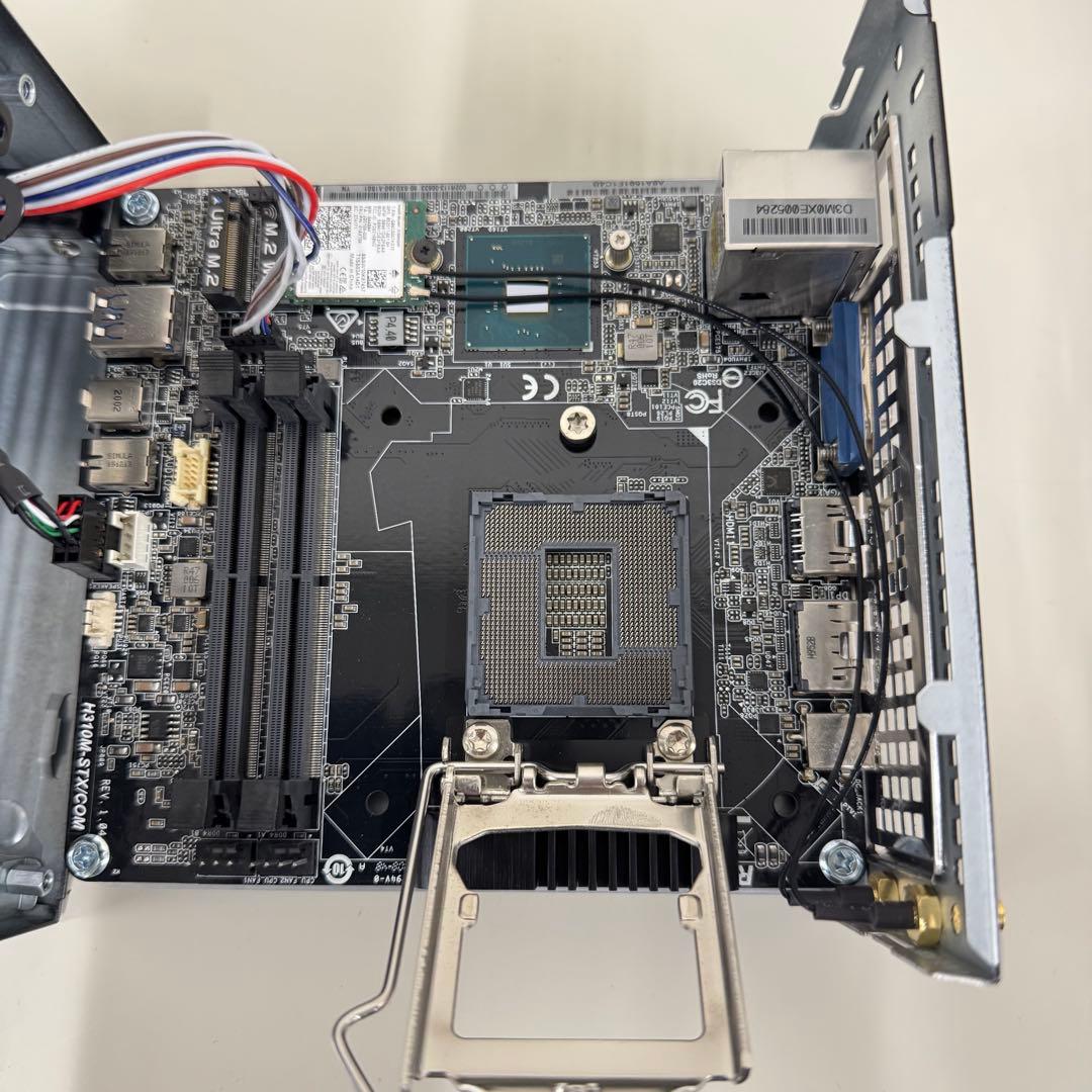 ASRock DeskMini 310ベアボーン+Win11Home Wifi - メルカリ