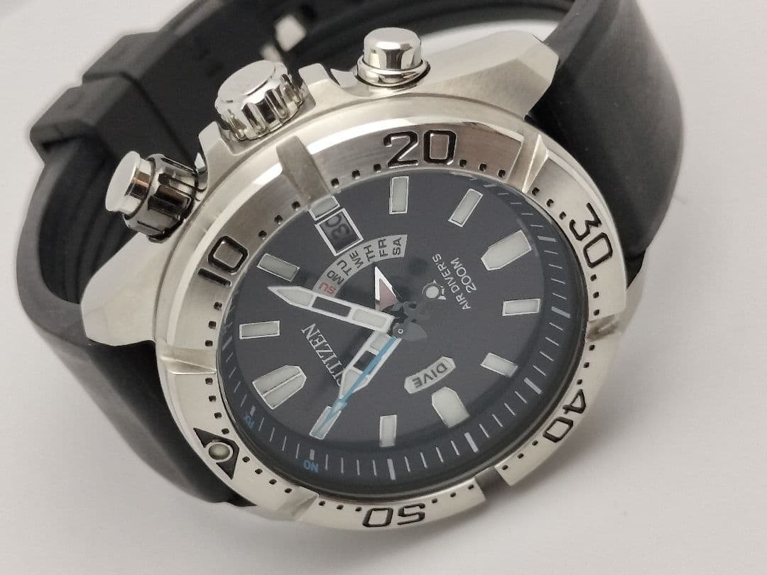 人気モデル　シチズン　プロマスター　ダイバー機能　電波ソーラー　H112