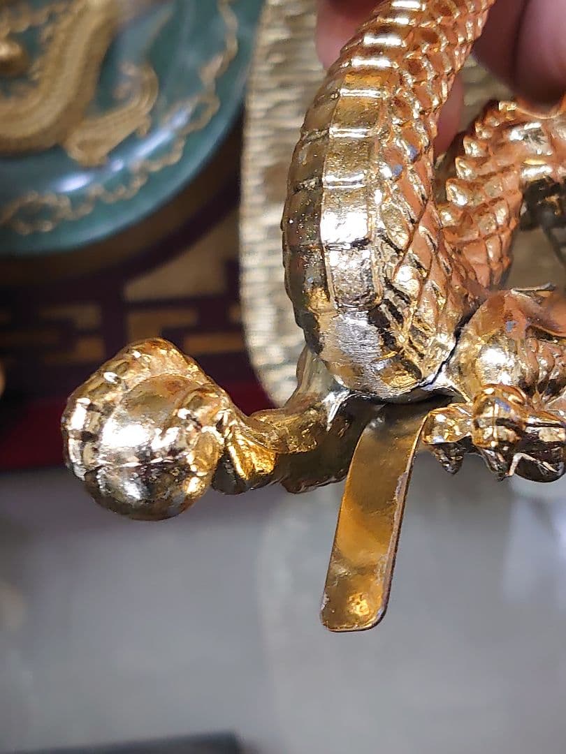 開運 龍 龍神 龍神兜 金色エンブレム 【メタル製】