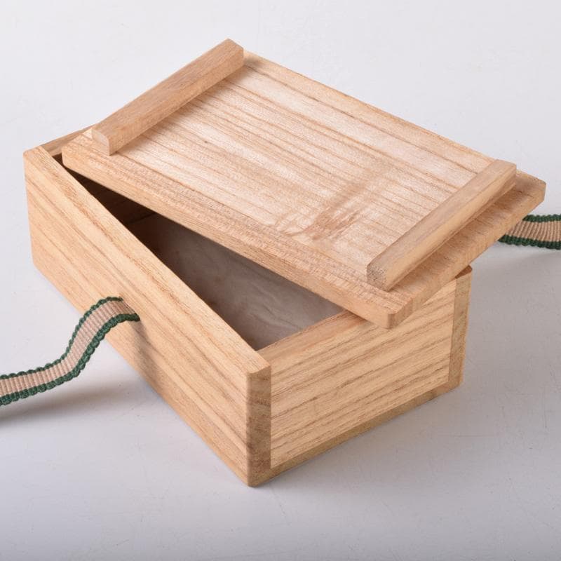 茶道具　桐生地　昆虫蒔絵　香合　在銘　共箱　V　7253