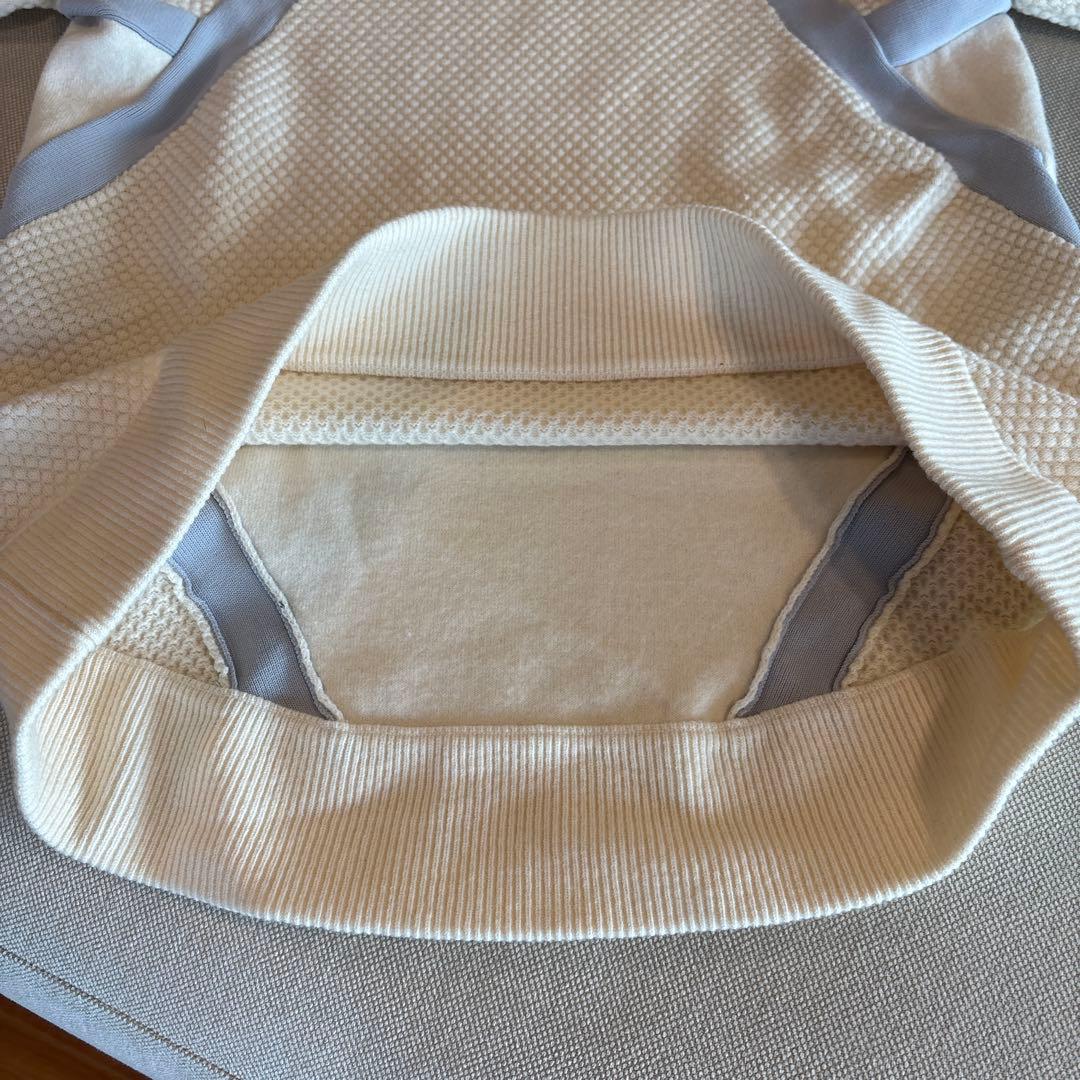 マーク＆ロナ　オフホワイトセーター　美品‼️