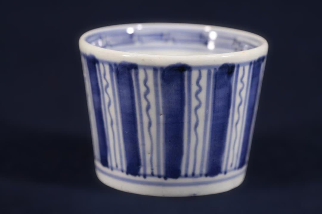 462　古伊万里染付ヨロケ縞文様蕎麦猪口　無傷美品　幕末