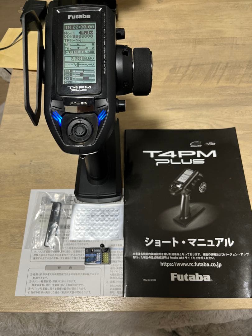 和楽焼菖蒲花抜純銀火屋香合