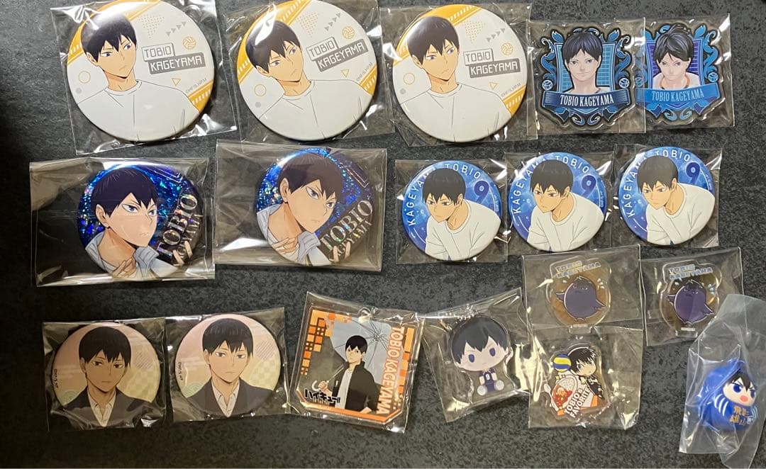 【一時値下げ中】ハイキュー影山飛雄 アクリルスタンド、キーホルダー、缶バッジ