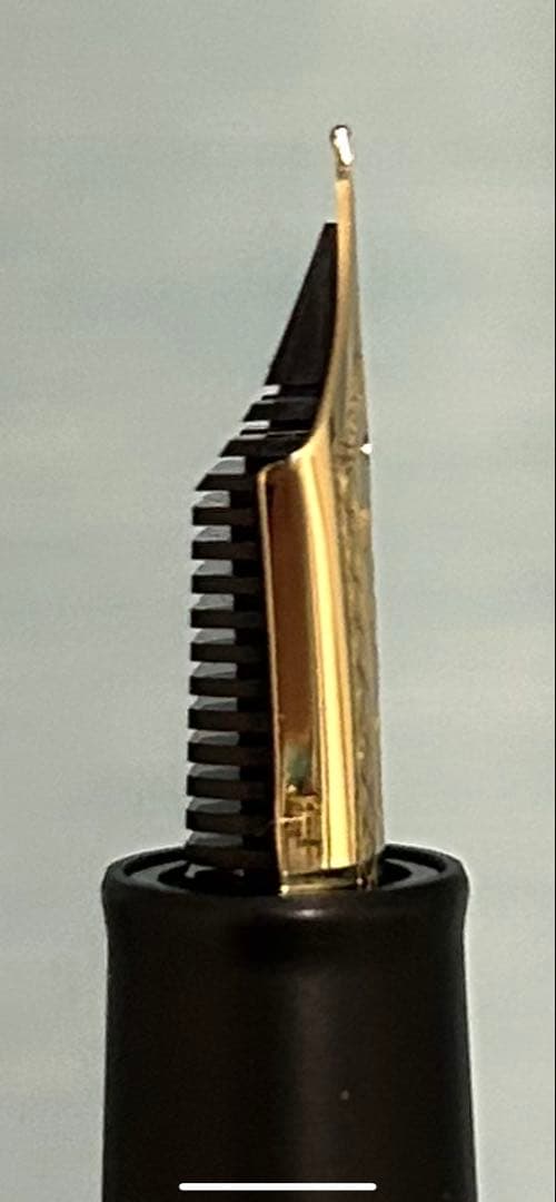 セーラー万年筆 エボナイト彫刻万年筆 夜霞　細字