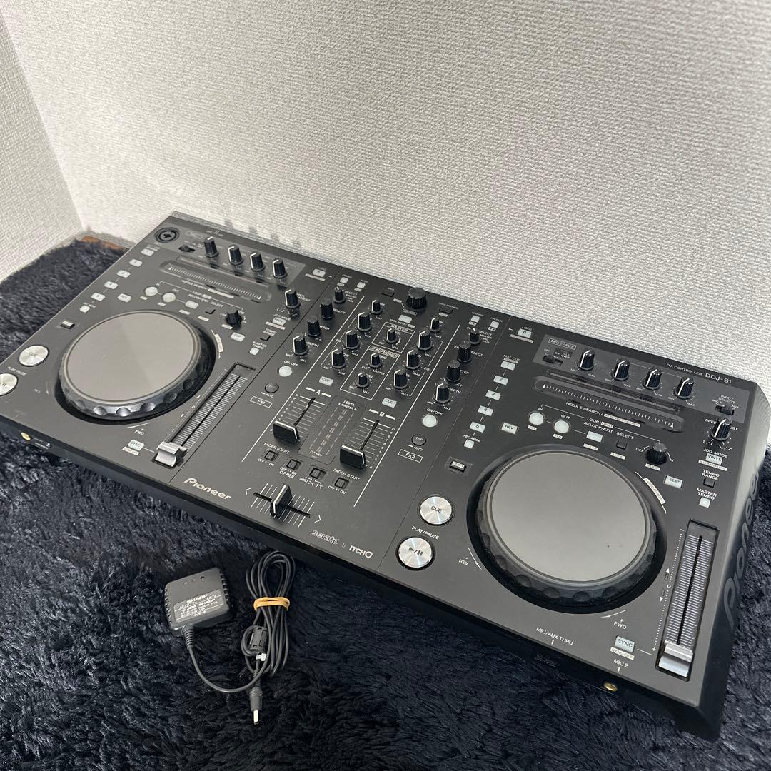 PIONEER DDJ-S1 DJコントローラー 定番 本体 DDJ-S1 (archived) DJ controller for Serato DJ Pro (black) - Pioneer DJ