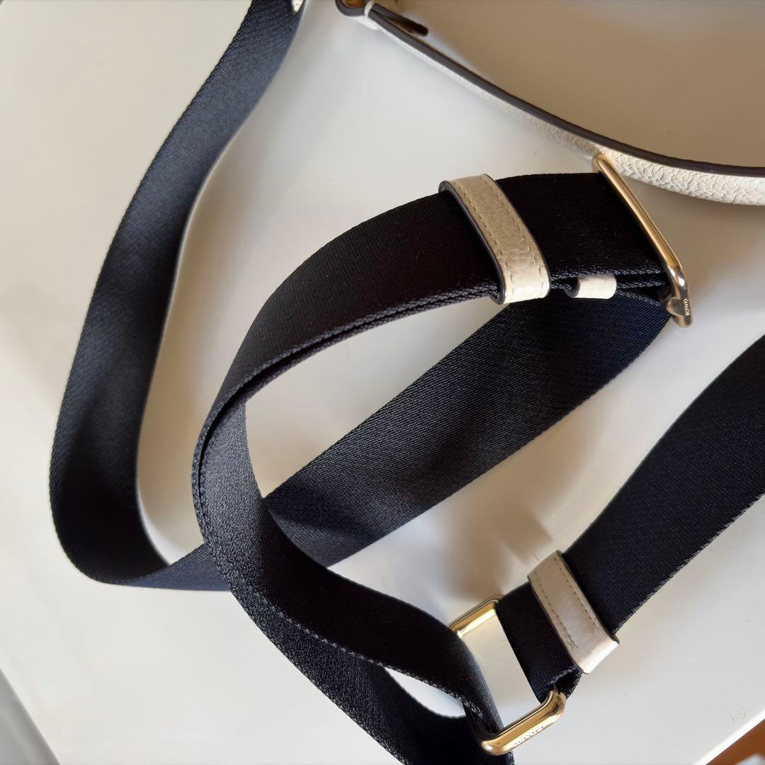 コーチ デンプシー ショルダーバッグ 巾着 2way レザー アイボリー