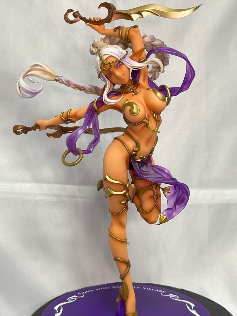 【ほぼ新品】ヴェルテクス ダークエルフ村 ナティガル フィギュア