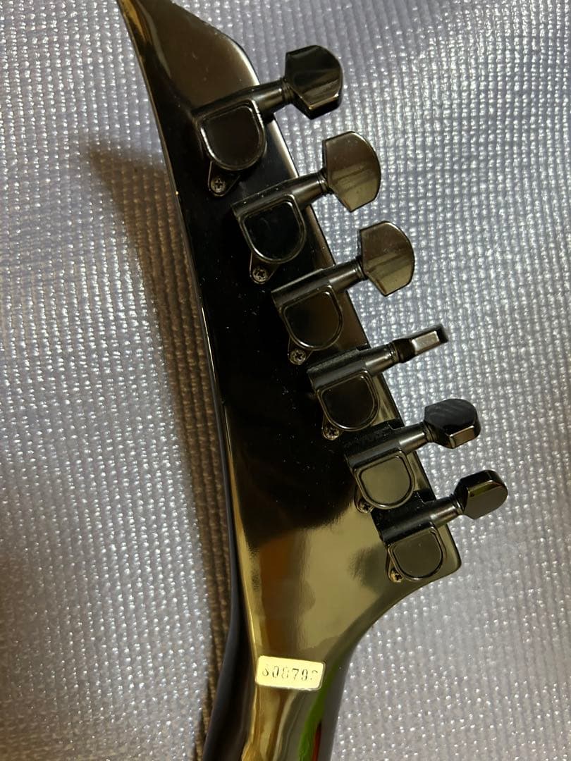 ブラック エレキギター フェルナンデス、状態良い