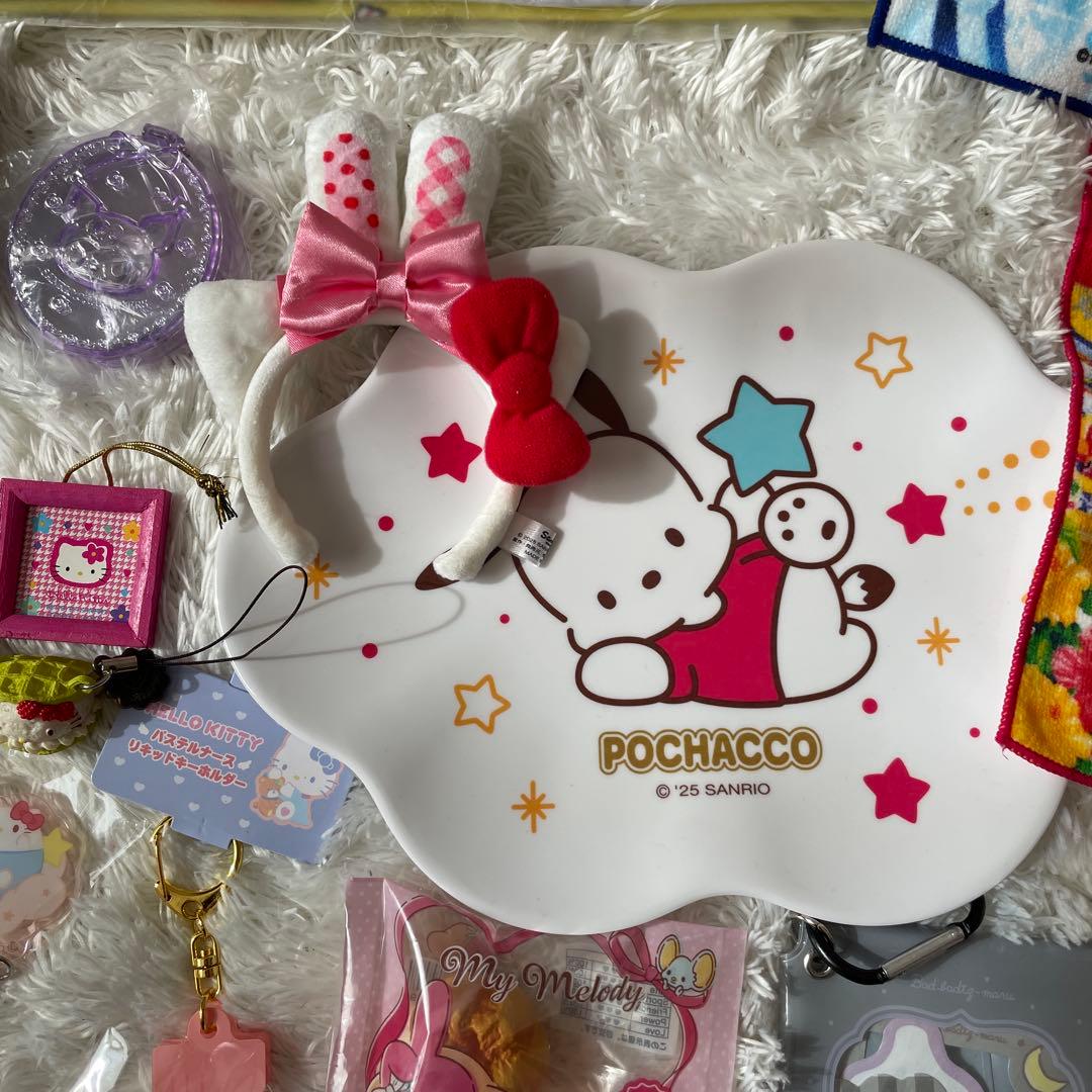 ☆☆サンリオまとめ売り☆ぬいぐるみ・置時計・ハンカチ・バッグ・キーホルダー等☆☆