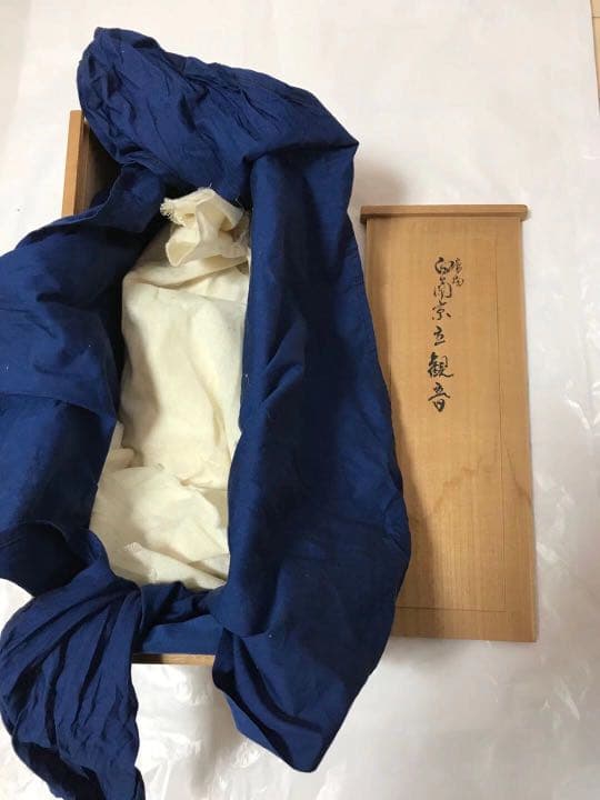 白瓷観音様 時代箱付