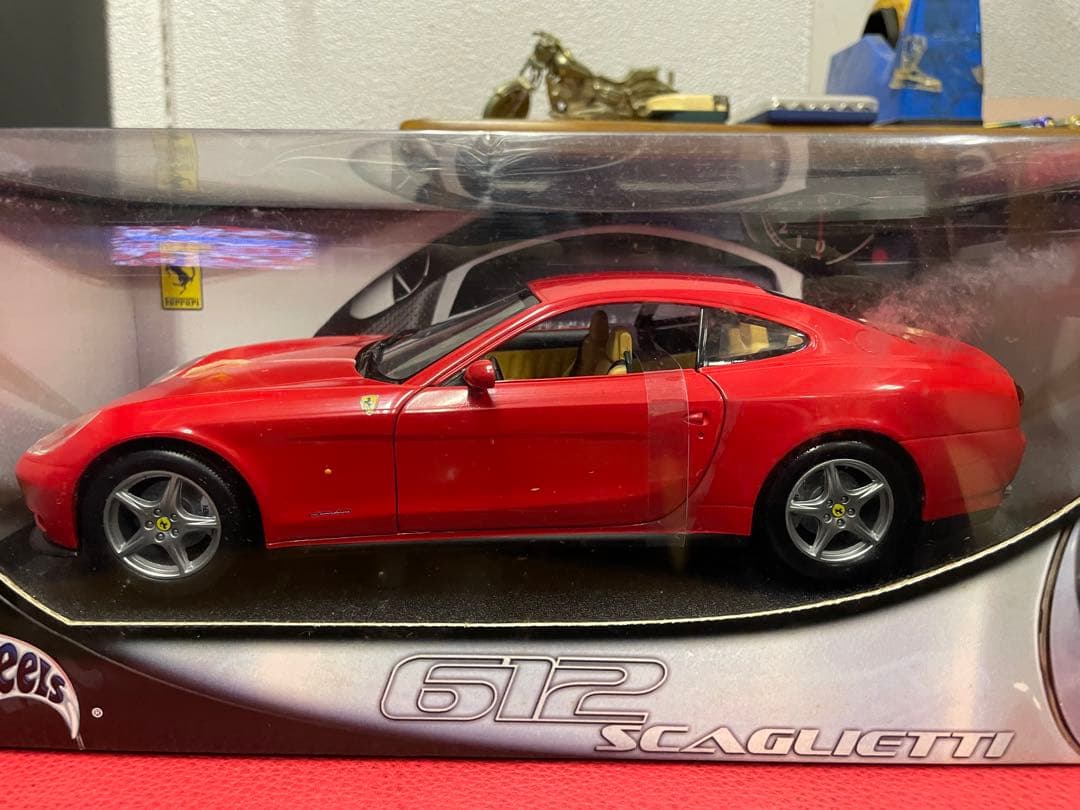 ●HOT WHEELS  フェラーリ　612 スカリエッティ