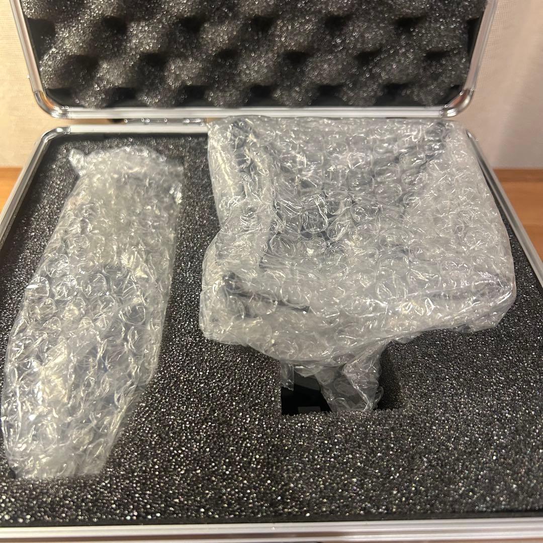 AKG P220 コンデンサーマイク アーカーゲー ショックマウント ケース付き