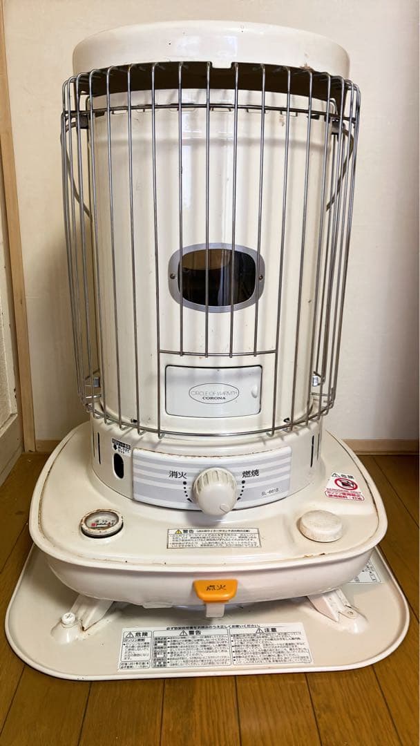 コロナ灯油ストーブ 円筒形 ホワイト コロナ灯油ストーブ 円筒形