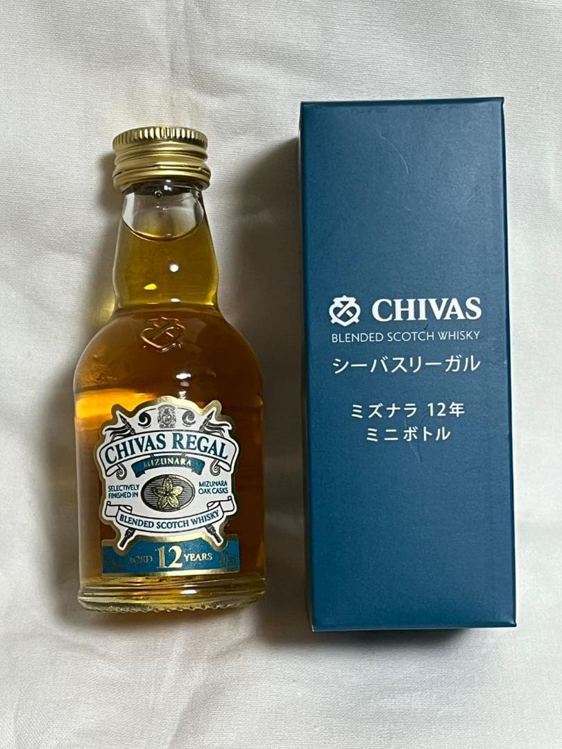 シーバスリーガル ミズナラ12年ミニボトル箱付き - メルカリ