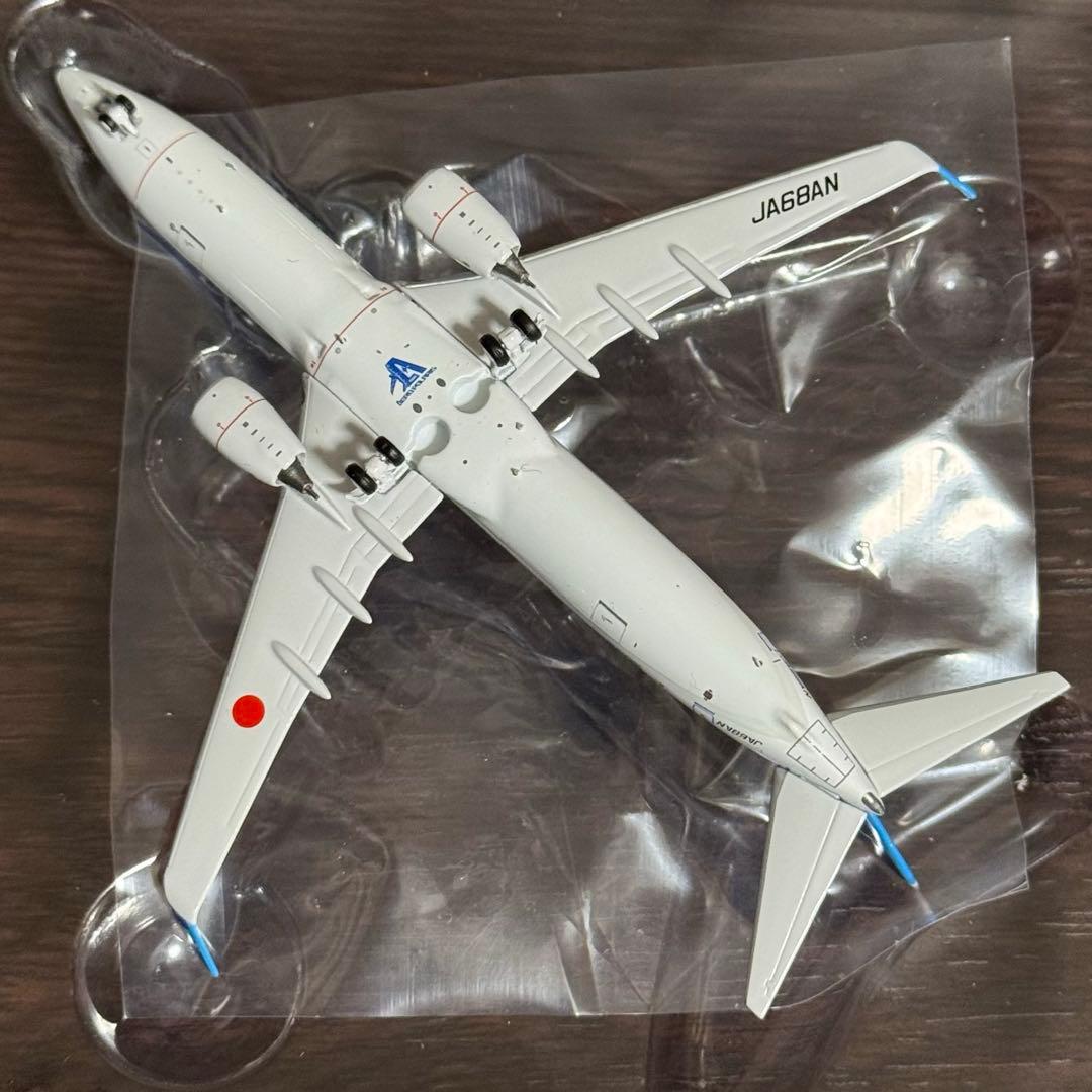 く*ン様 AeroPolaris ANA WINGS B737-800 JA68