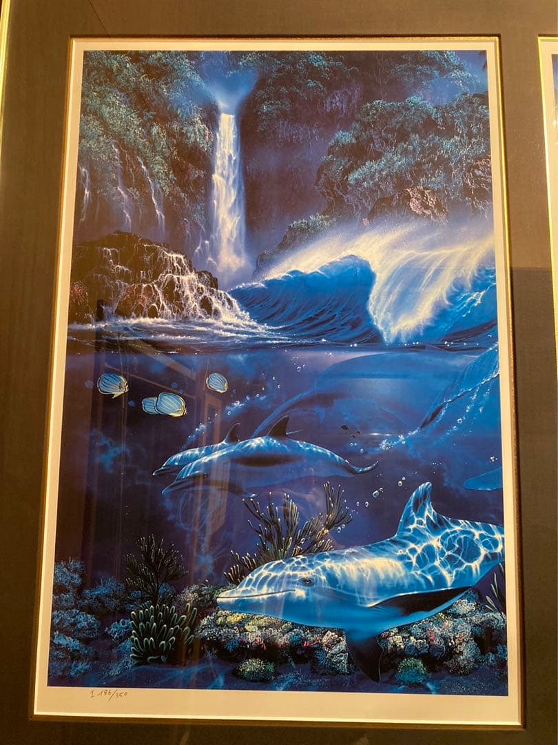 ラッセン絵の具とハケ