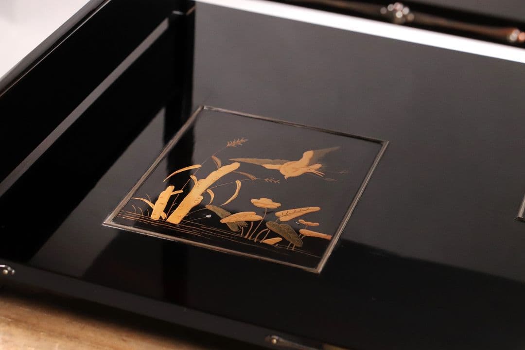 時代 花鳥図 金蒔絵 黒塗二段卓 冠卓 木箱 木製 花台 飾台 鶉 雀 M840