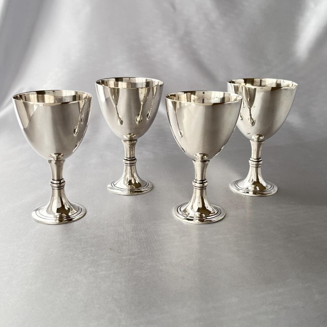 William Huttonn】アールデコ エッグクルーエ エッグカップ