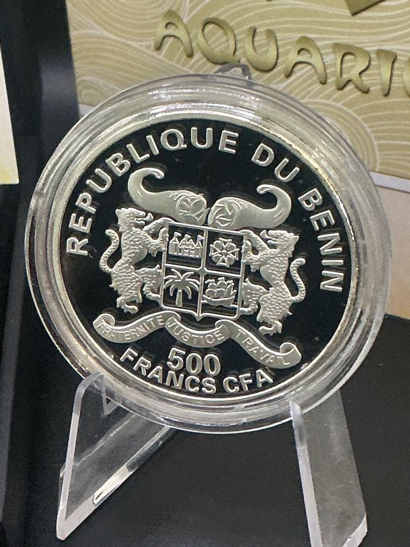 ミュシャ × 黄道十二宮 ― 水瓶座、Aquarius 銀メッキ付き白銅貨 - メルカリ