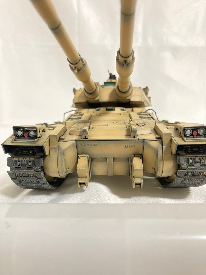 UCHG 1/35 地球連邦軍61式戦車5型 塗装済完成品 復讐のレクイエム