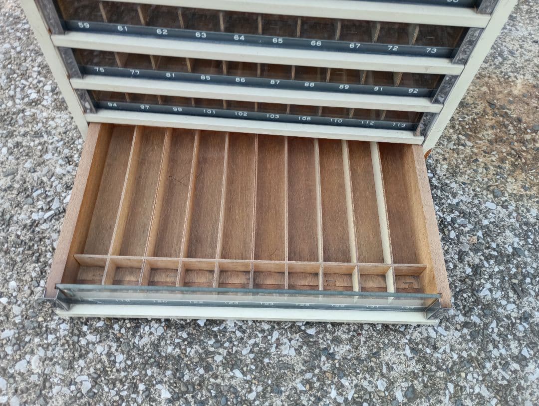 4236）糸販売木製ケース 手芸 店舗什器 昭和レトロ