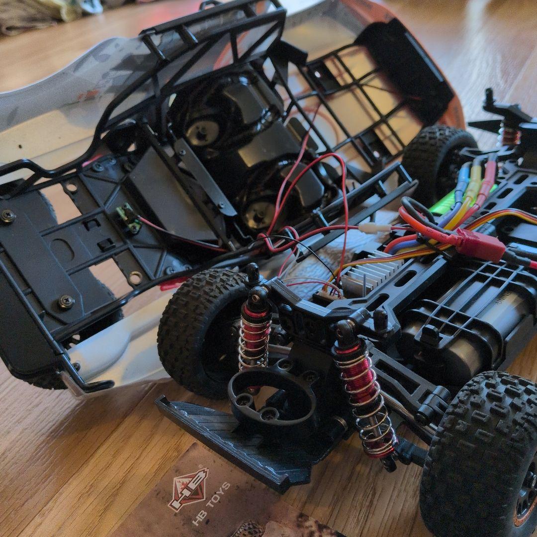 ブラシレス　ラジコン 4WD