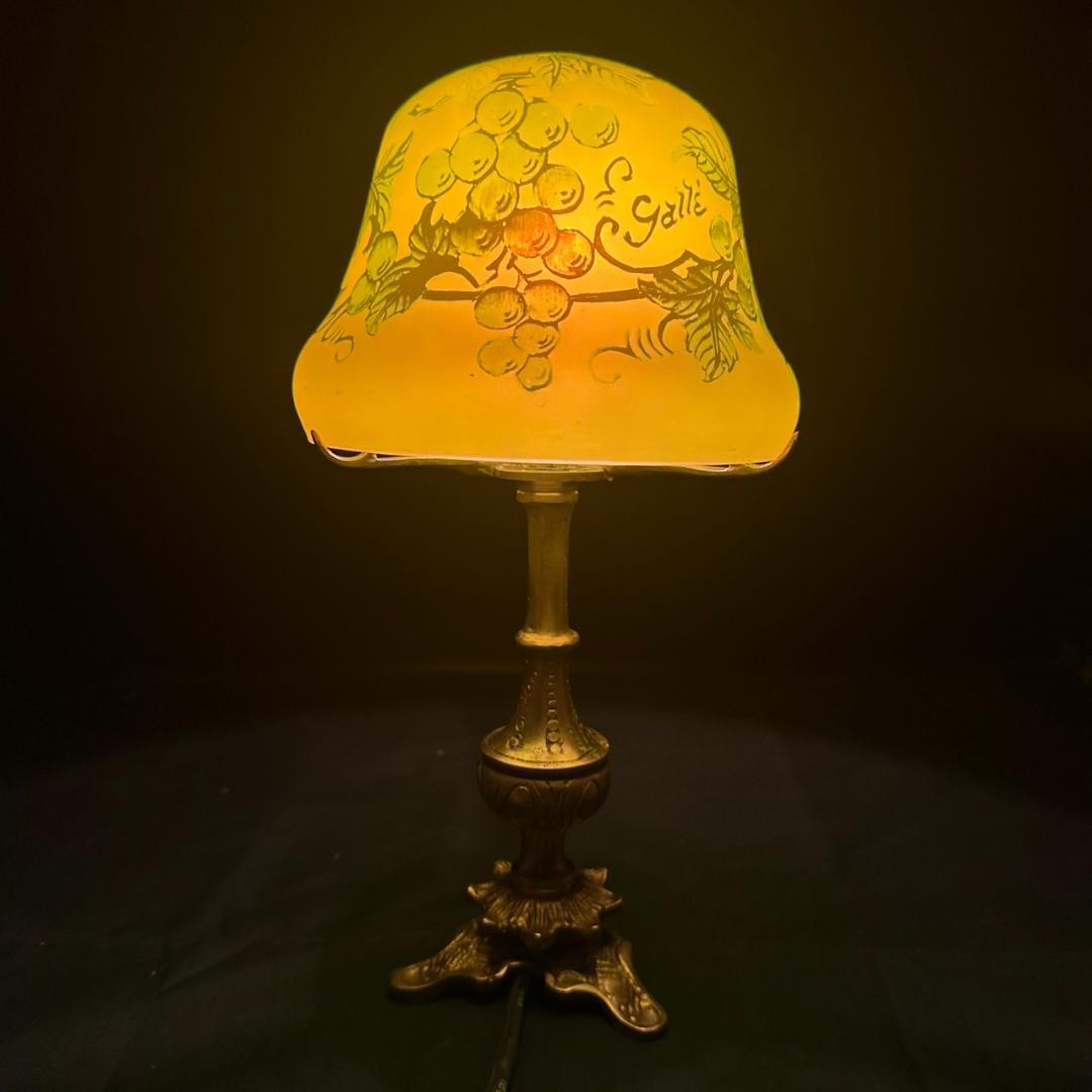 エミールガレ 真鍮台座 ランプ 1灯照明 カメオ彫り 被せガラス 高さ