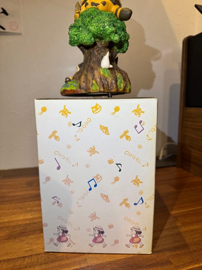 トトロ ネコバス　フィギュア オルゴール　箱付き