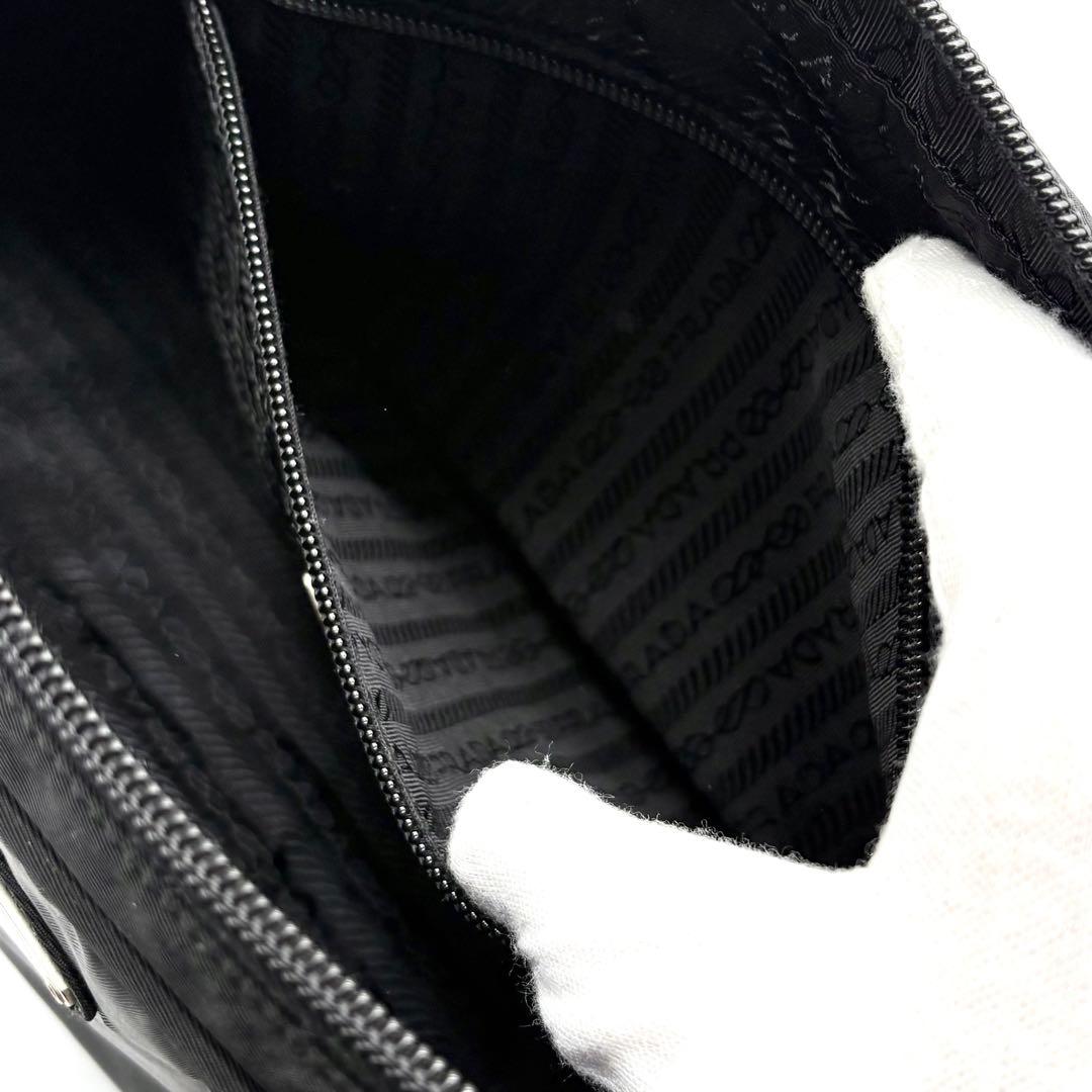 極美品✨プラダ ハンドバッグ ミニボストン ナイロン 三角ロゴ 白タグ ブラック