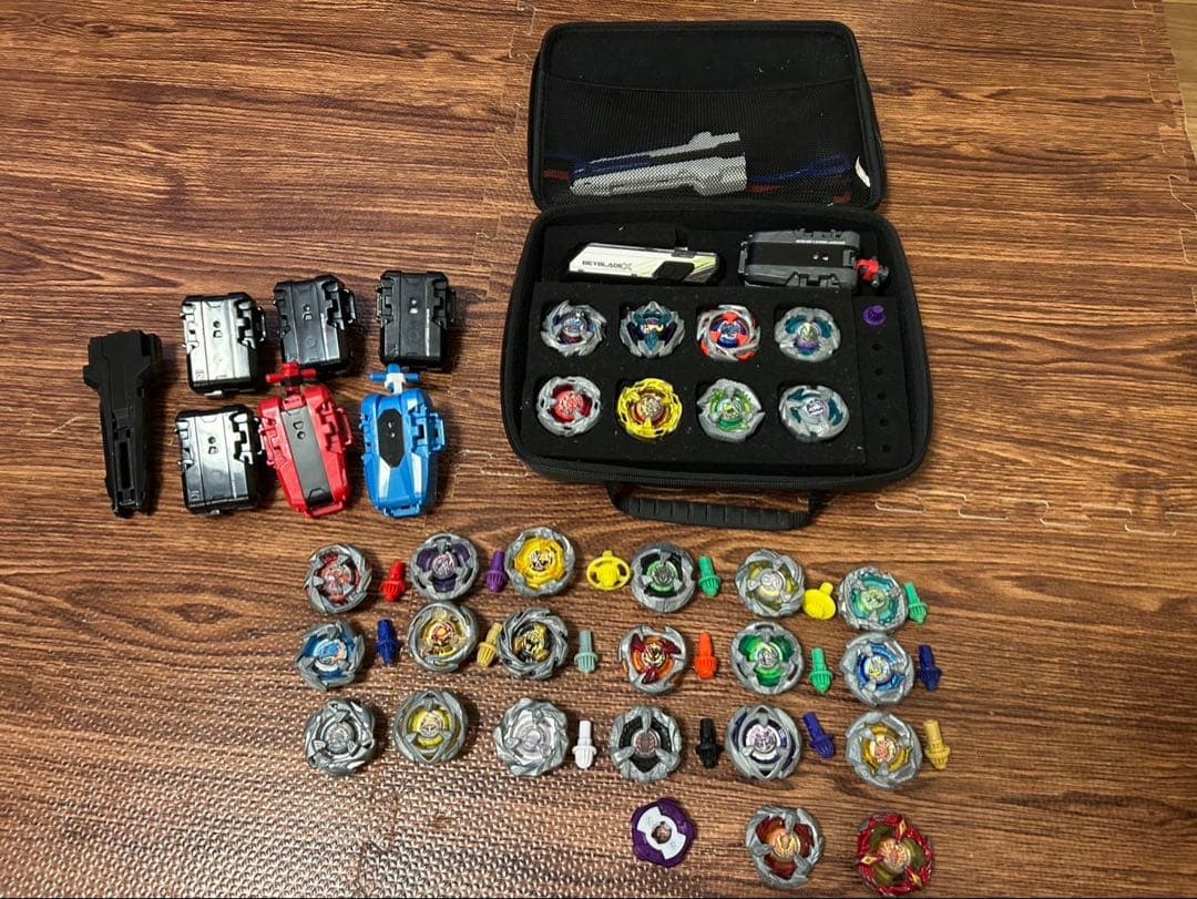 引退品　ベイブレードX　ブレード、ビットまとめ売り 引退品 ベイブレードX ブレード、ビットまとめ売り ベイブレードX 引退