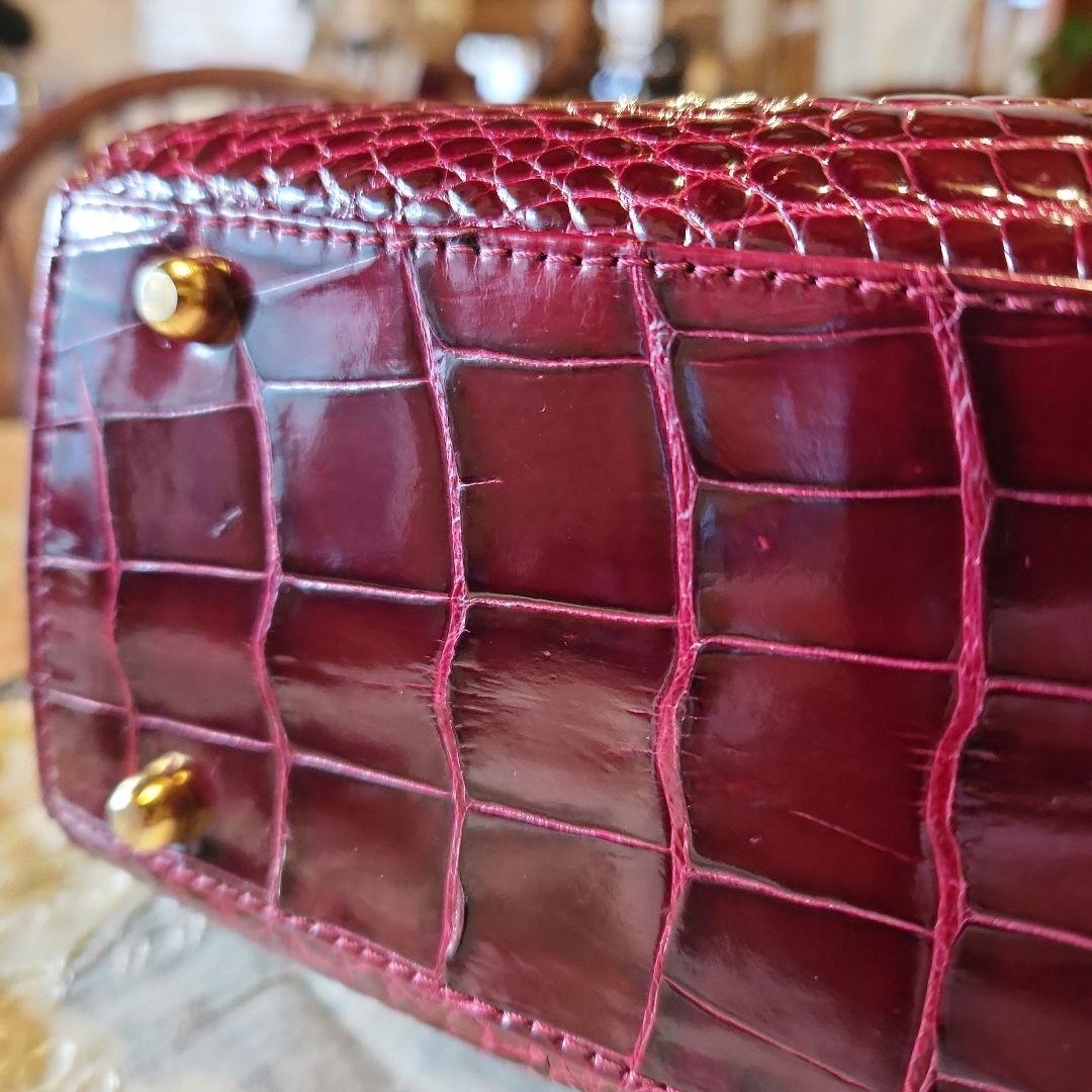 クロコダイル グレージング シャイニング ハンドバッグ