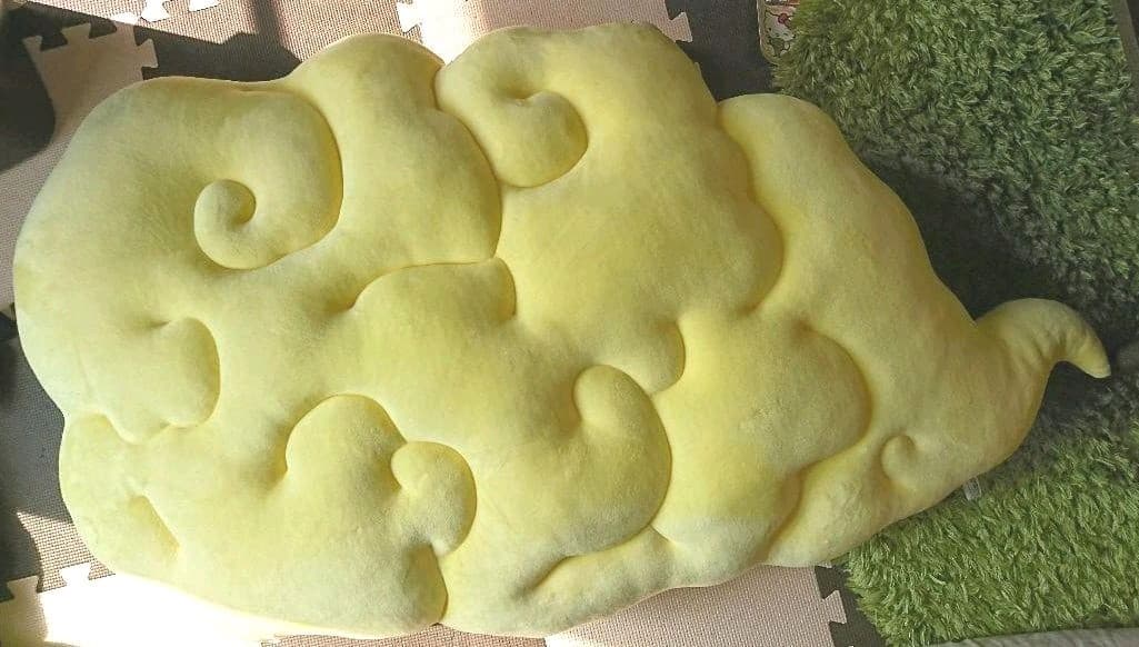 ドラゴンボール ビックサイズ筋斗雲 気分は完全に悟空！『ドラゴンボール』の筋斗雲（きんとうん）がビッグ