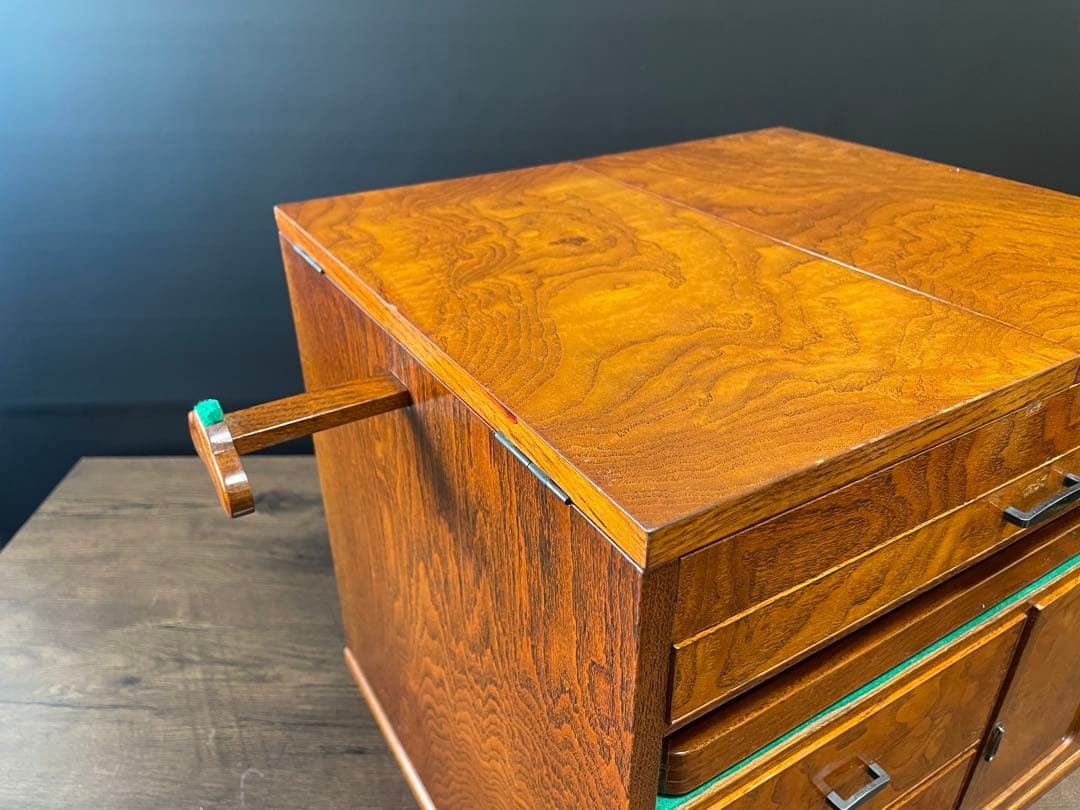 高級　漆塗り　化粧箱　鏡台　お直し