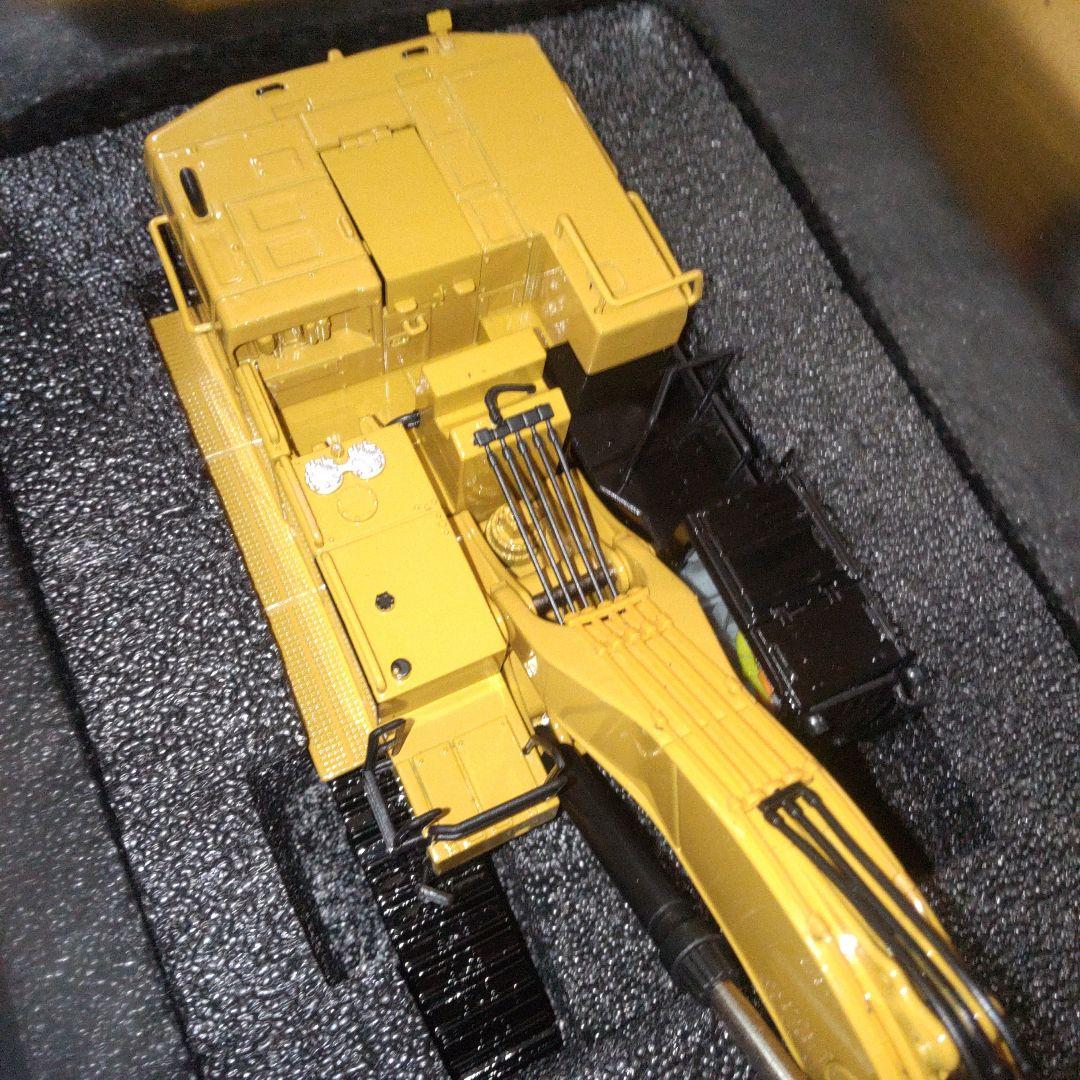 フィアット君　キャタピラー建機　CAT 390F L 1/50