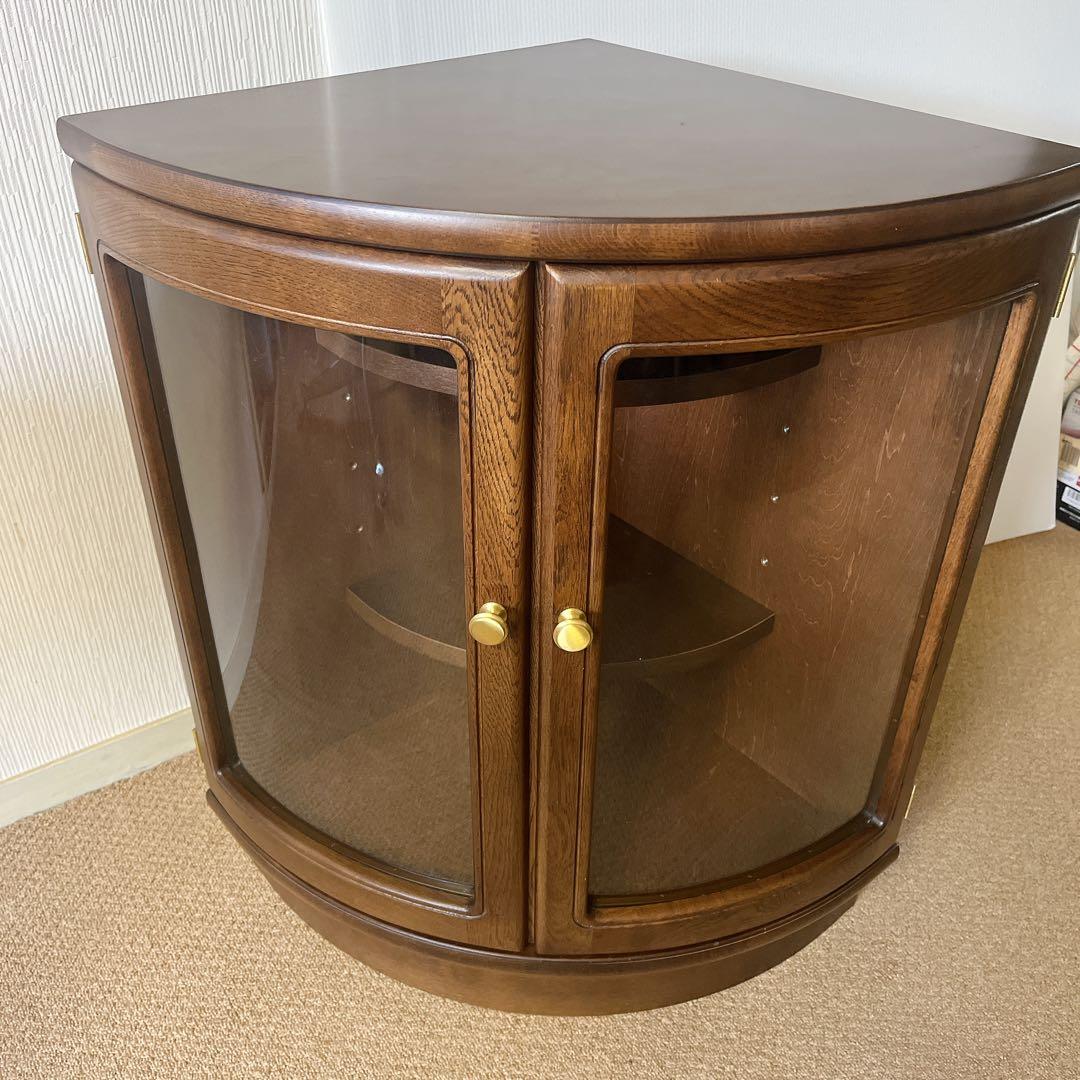 カリモク オールド コロニアル コーナー アクセント キャビネット