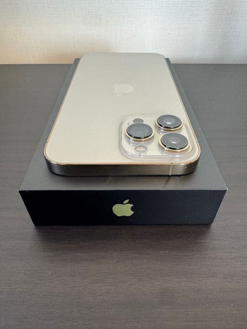 《美品》iPhone 13 Pro Max 256GB ゴールド｜SIMフリー